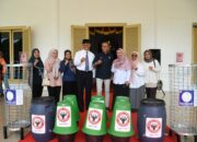 Semen Padang Serahkan Peralatan Pengolahan Sampah Menjadi Kompos ke Pemprov Sumbar