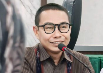 Ketua KI Sumbar, Musfi Yendra