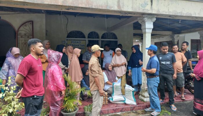 Pemerintah Nagari Lareh Nan Panjang Selatan Bangun Dapur Umum untuk Korban Banjir