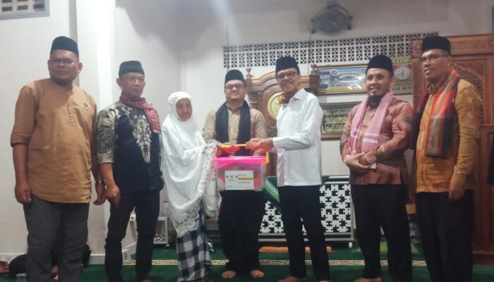 Warga Pauah Sangik Ngadu ke Bupati Untuk Perbaikan Jalan