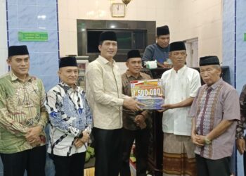 Tampung Aspirasi Masyarakat, Bupati Suhatri Bur Kembali Laksanakan Safari Ramadan Khusus di Mushalla Kampuang Jambak