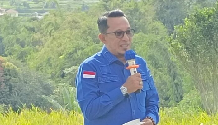 Peduli Pegawai Non ASN, Bupati Eka Putra Tetap Berikan THR