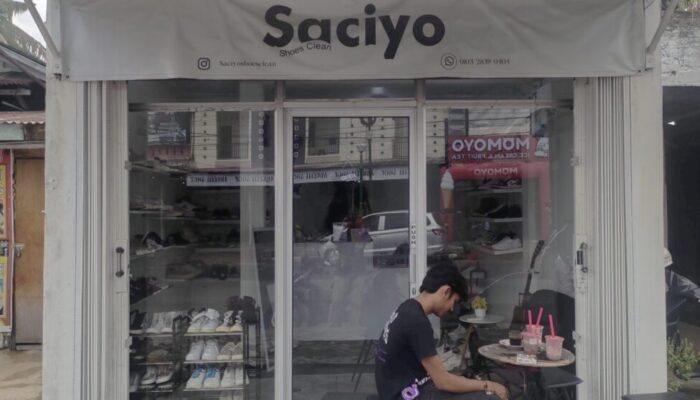 Saciyo Shoes Clean, Bikin Sepatu Anda Kembali Kinclong
