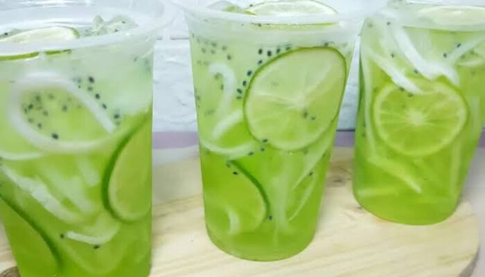 Cuaca Panas Saat Ramadan Berbuka dengan Es? Jangan Lakukan Lagi!