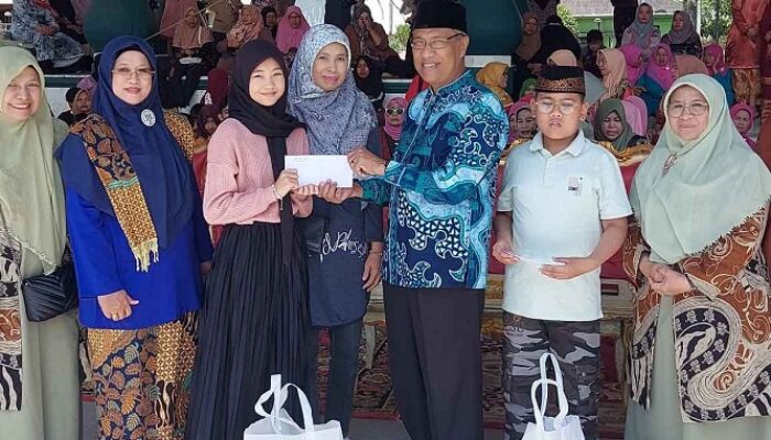 GOW Bukittinggi Gelar Bazar Murah di Lapangan Kantin