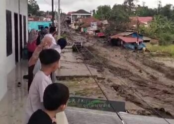 Dampak Banjir Lahar Dingin, 31 Jiwa Mengungsi, 3 Rumah Hanyut
