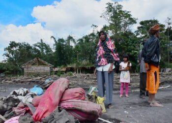 Cerita Korban Banjir Lahar Dingin, Rumah Hanyut, Tersisa Baju di Badan