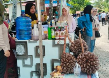Minuman Buah Nipah, Kuliner Khas Kawasan Ekowisata Tiram Tapakih