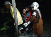 Sejumlah Sepeda Motor Mogok Akibat Terobos Banjir di Toboh Kampung Dalam