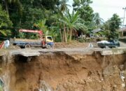 Bupati Suhatri Bur Desak Pemprov Perbaiki Jalan Provinsi yang Amblas di Padang Olo, Kuranji Hulu