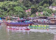 Festival Muaro Padang Tempo Doeloe Dimeriahkan Selaju Sampan