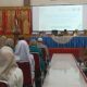 Ket. Foto : Direktur Kemenkes Poltekkes Padang, Renidayati saat pembukaan PKL-T di Kantor Bupati Padang Pariaman, Senin (29/4). YESI