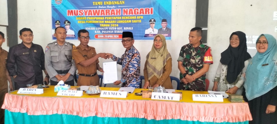 Nagari Langgam Saiyo Kecamatan Kinali Kabupaten Pasaman Barat mengadakan musyawarah nagari Penetapan APB nagari tahun 2024