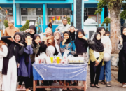 Siswa Kelas 6 SDN 03 Kampung Jawa Solok Berbagi Takjil