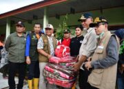 Bantuan Bagi Korban Banjir Lahar Dingin di Agam Terus Mengalir