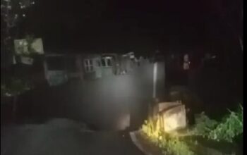 Jalan Menuju RSUD Padang Panjang Amblas