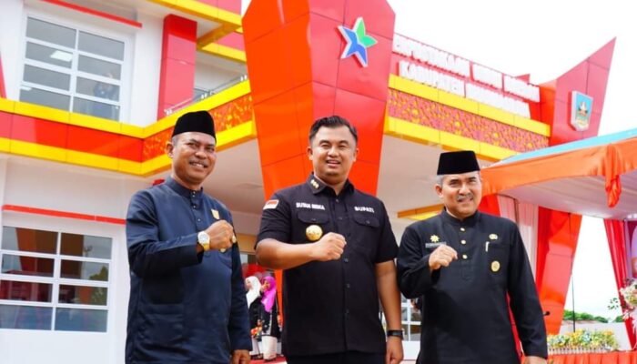 Sutan Riska Wakafkan Usia Muda untuk Dharmasraya