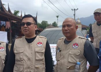 Yayasan Cinta Masyarakat Rantau Bandung turut serta memberikan bantuan untuk masyarakat terdampak bencana galodo Tanah Datar.