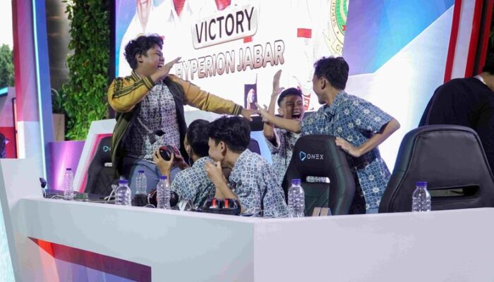 Telkomsel Tuntaskan Turnamen DG WIB Community Cup 2024, Kembangkan Potensi eSports Pelajar SMA untuk Raih Prestasi
