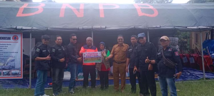 Senin (27/5), bantuan datang dari Ikatan Keluarga Minang (IKM) Kabupaten Banyuasin. IST