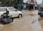 Banjir Simpang Tiga Sicincin Picu Macet Padang-Bukittinggi, Persoalan Tak Kunjung Teratasi