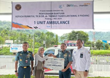 Bank Mandiri Serahkan Bantuan Ambulance Untuk Rumkital Tk. III Dr. dr. Tarmizi Taher Lantamal II Padang