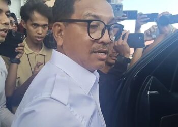 Dugaan Korupsi Lahan Hutan Negara, Bupati Solsel Dicecar 25 Pertanyaan di Kejati Sumbar