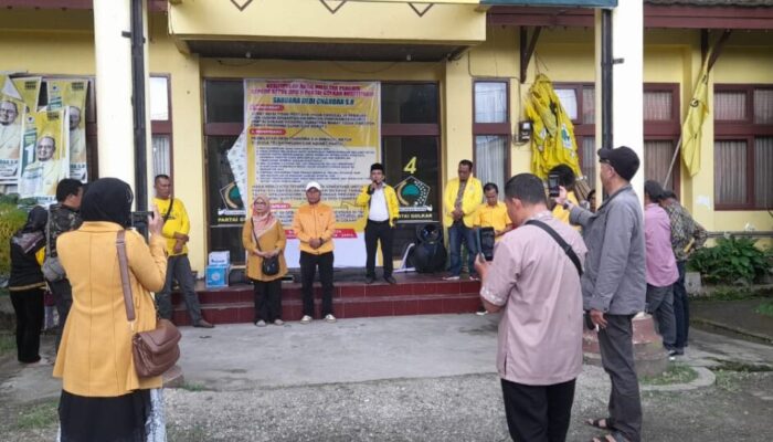 Kantor Golkar Bukittinggi Disegel, Ketua Diminta Mengundurkan Diri