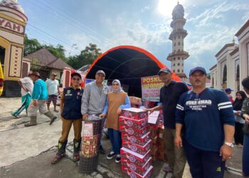 PT MT Group Padang Panjang Salurkan Bantuan Bagi Korban Banjir di Tanah Datar