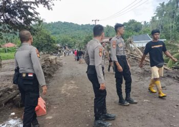 Polda Sumbar Terjunkan Personel ke Lokasi Darurat Bencana