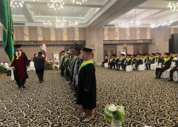 Ket. Foto : Suasana Wisuda ke-66 Unitas Padang, Selasa (22/5). YESI