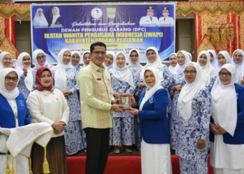 Berharap Menjadi Pelopor Pengembangan UMKM, DPC IWAPI Padang Pariaman Periode 2024-2029 Dikukuhkan