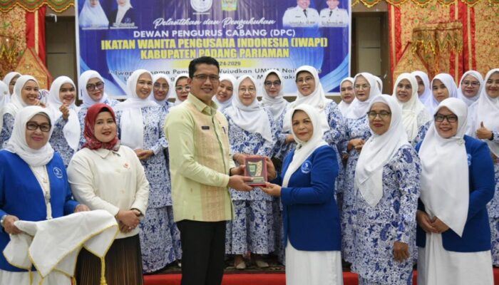 Berharap Menjadi Pelopor Pengembangan UMKM, DPC IWAPI Padang Pariaman Periode 2024-2029 Dikukuhkan