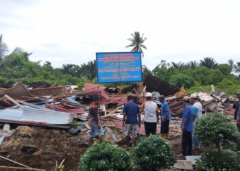 Rumahnya Rata dengan Tanah, Keluarga Tergugat Sengketa Tanah Pusako Minta Keadilan