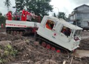 Pencarian Hari ke-15, PMI Turunkan Hagglunds untuk Sisir Lokasi Bencana