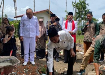 MTS Swasta Talamau Bangun Musala