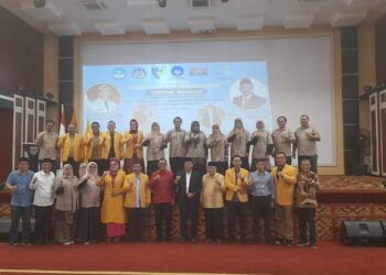 Dirangkai Dengan Seminar Nasional, Pengurus DPD Iluni UNP Pessel Dikukuhkan