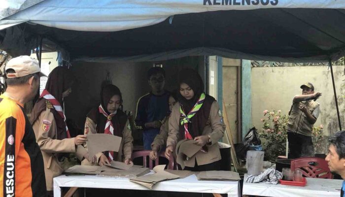 Satgas Pramuka Peduli Kwarcab Sawahlunto Bantu Dapur Umum Bencana di Silungkang