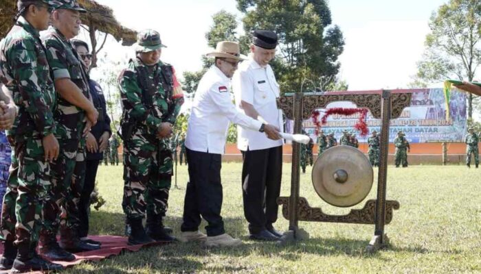 Bupati Eka Putra: Selain Pembangunan Fisik, Pada TMMD/N ke 120 Juga Dilakukan Pembangunan Non Fisik