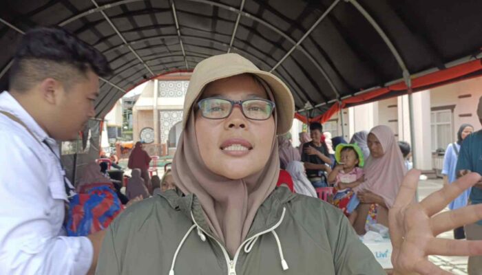 Dampak Galodo, Masyarakat Nagari Parambahan Kesulitan Air Mineral dan Pasokan Makanan