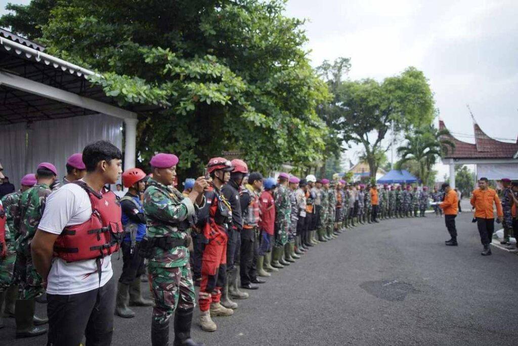 Pencarian Korban Banjir Bandang