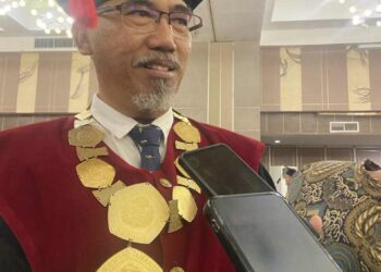 Rektor Unitas, Prof. Irfan Suliansyah Menulis Pertama Kali di Koran Haluan Tahun 1988