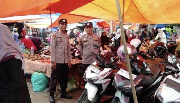 Polsek Pasaman Patroli Dialogis, Sambangi Pasar Simpang Tiga