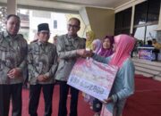 Pemko Padang Salurkan Bantuan kepada Lansia