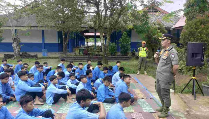 Cegah Aksi Tawuran, Satpol PP Padang Punya Program “PELATNAL” Apa itu?