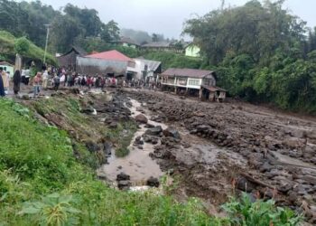Kondisi pascabanjir bandang di Sungai Pua, Kabupaten Agam, Minggu pagi (12/5/2024).