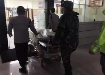 Korban banjir di Kabupaten Agam saat dibawa ke rumah sakit setempat. IST