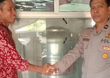 Iptu Lifiarsyah hibahkan seperangkat depot air minum kepada Pondok Pesantren Daarul Tauhid di Selayo