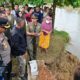 BNPB saat meninjau lokasi terdampak banjir di Pesisir Selatan beberapa waktu lalu. IST/BNPB