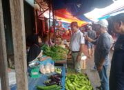 Kandidat Calon Wako Payakumbuh Dokter Zulmaeta Blusukan ke Pasar